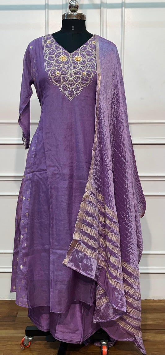 Lavender Petal Elegance – Premium Mull Chanderi A-Line 3 Piece Suit Set (RT1428)