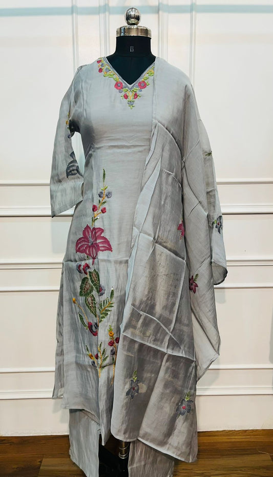 Elegant Grey Floral Mull Chanderi Kurta 3pc Set (RT 1013)
