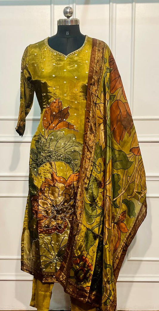Olive Bloom Butter Crepe Printed Kurta Set (RT1047)