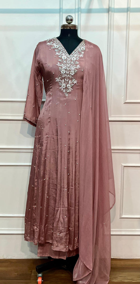 Dusty Rose Charm – Premium Chinon Anarkali 3 Piece Suit Set (RT1132)